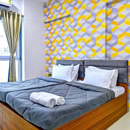 Hsquare Luxury Apartments Goregaon Мумбаи Экстерьер фото