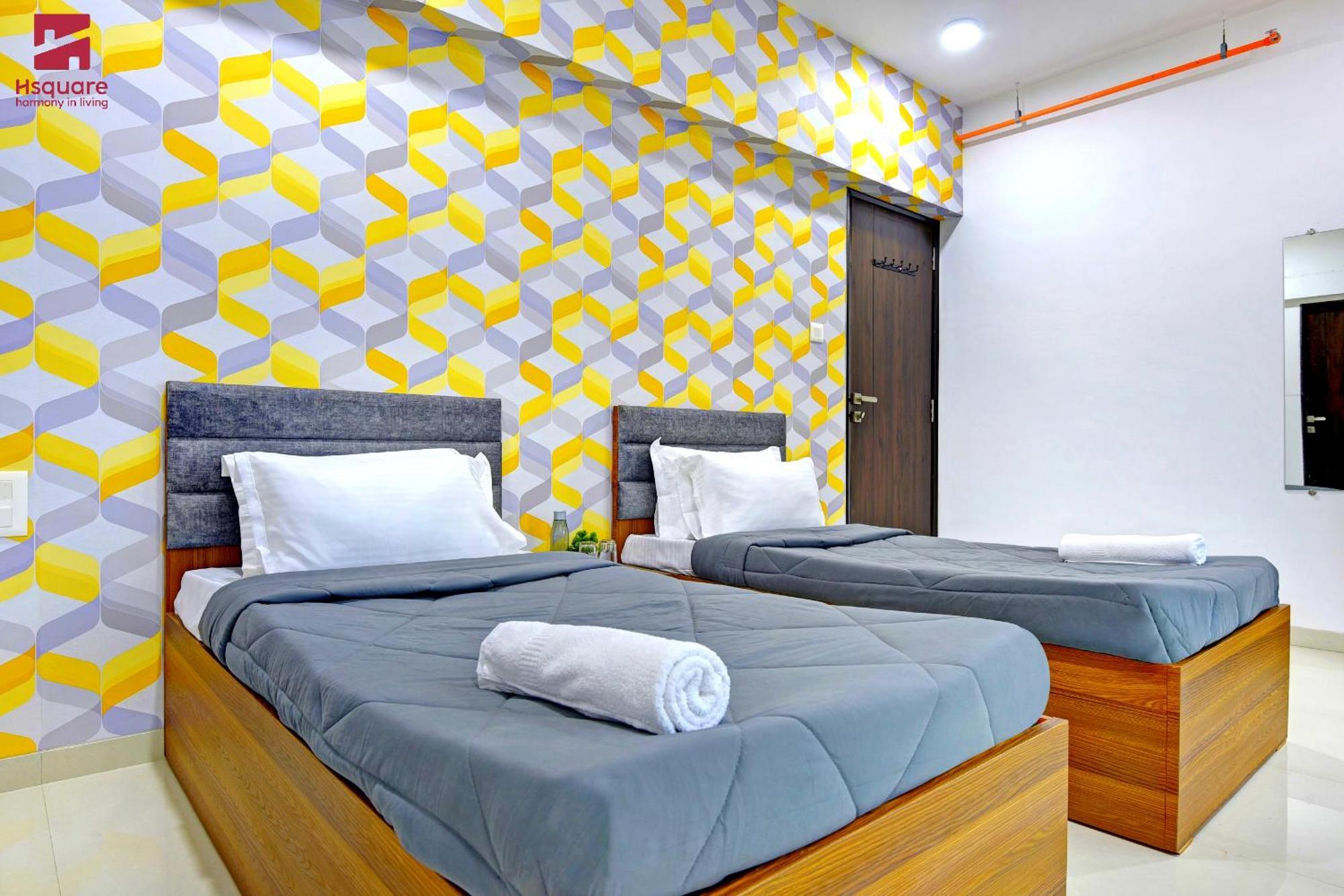 Hsquare Luxury Apartments Goregaon Мумбаи Экстерьер фото