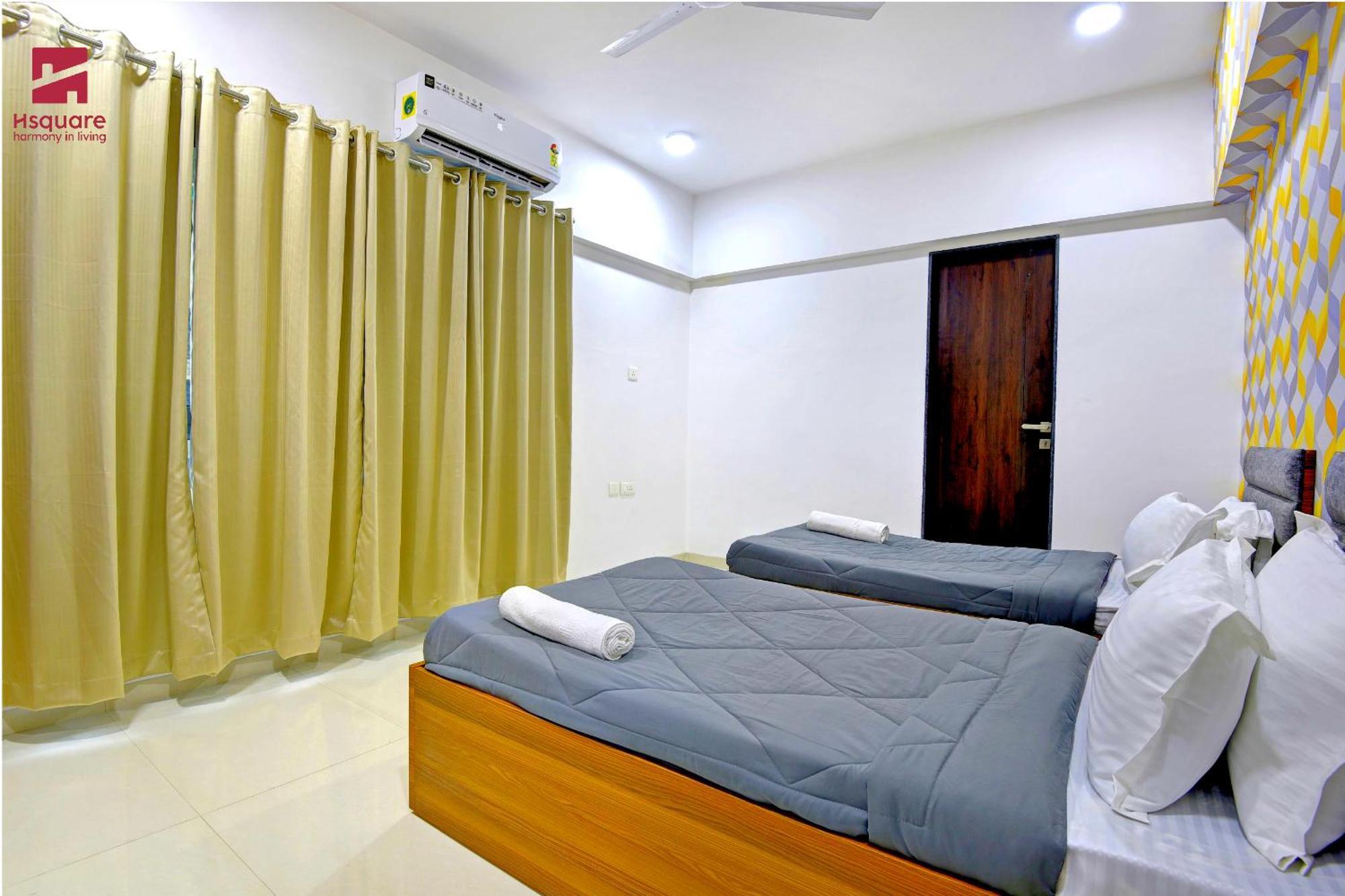 Hsquare Luxury Apartments Goregaon Мумбаи Экстерьер фото