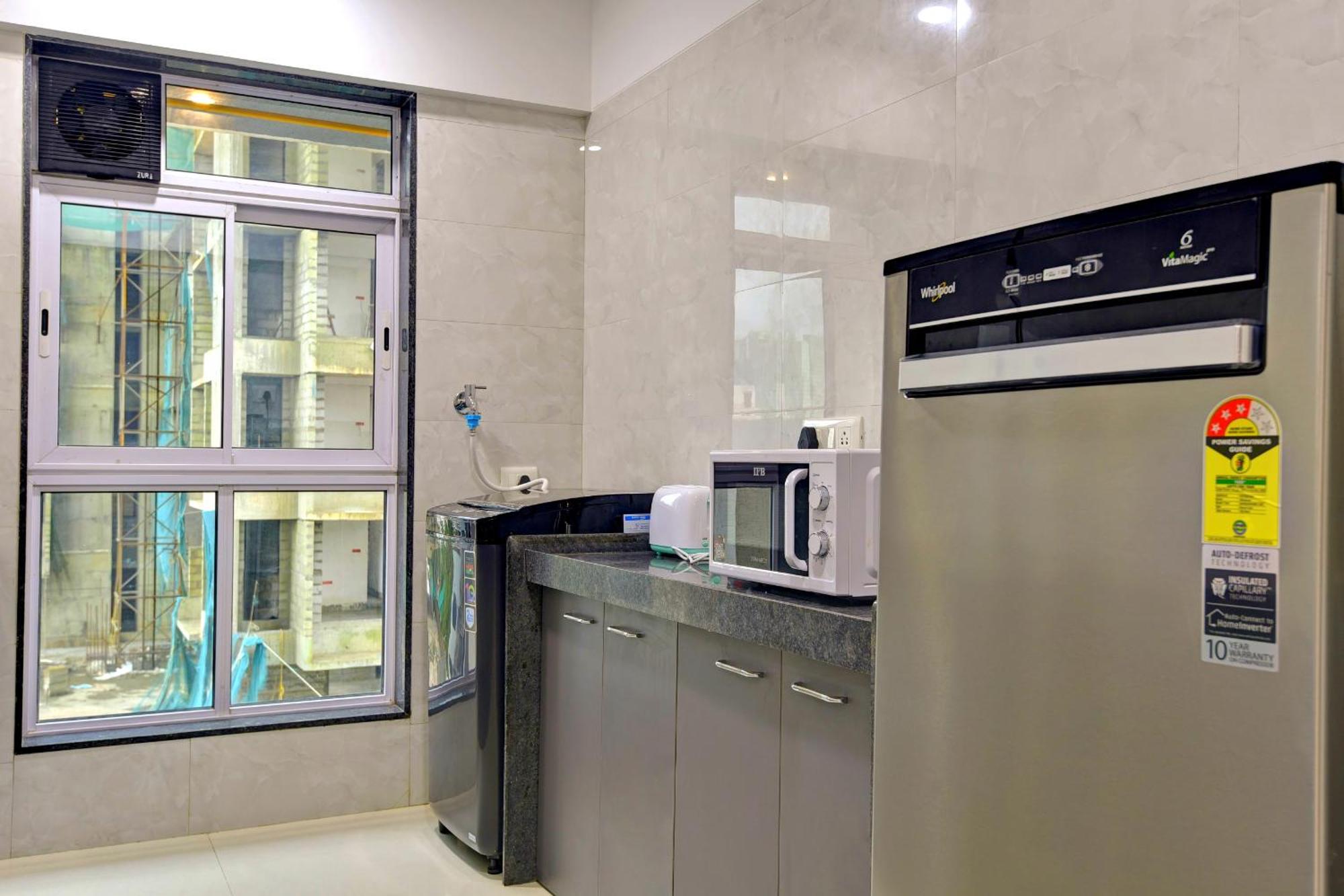 Hsquare Luxury Apartments Goregaon Мумбаи Экстерьер фото